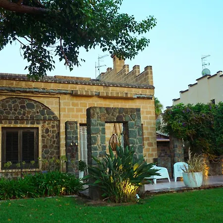Medina ヴィラ チェファル